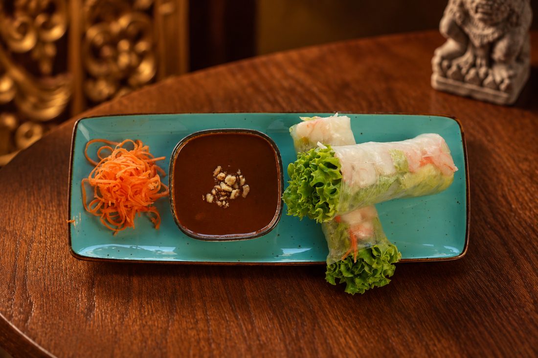 17. Goi Cuon – Summer Rolls with Prawns